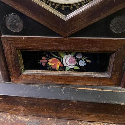 Antique New Haven & Jerome Parlor Kitchen Mantle Clock