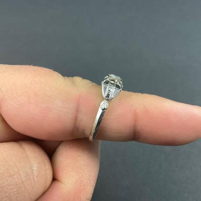 -84- GOLD | 18K White Gold & Diamond Ring | Marked