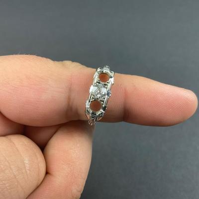 -84- GOLD | 18K White Gold & Diamond Ring | Marked