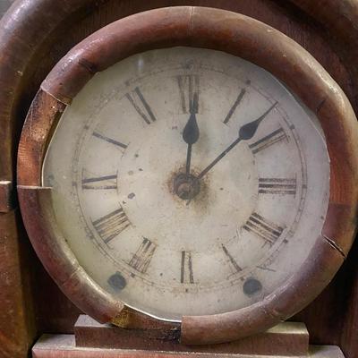 Brewster Ingraham,? Onion top 4 column Clock