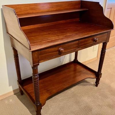 Sideboard