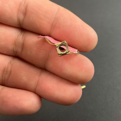 -89- GOLD | 10K Gold Ring With Stone & 14K Gold Broken Piece