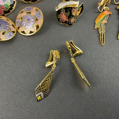 -97- COSTUME JEWELRY | Miscellaneous Assortment Of Earrings