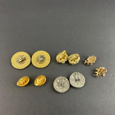 -101- COSTUME JEWELRY | Miscellaneous Assortment Of Clip Earrings