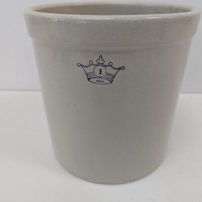 1 Gallon Blue Crown Robinson Ransbottom Roseville Crock