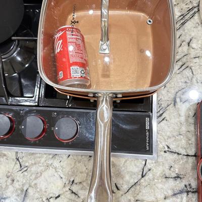 Kitchen Lot -3 - Copper Chef - 2 Square pans