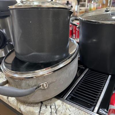 Kitchen lot -4 - Analon Pots & Pans