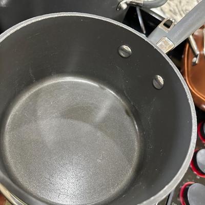 Kitchen lot -4 - Analon Pots & Pans