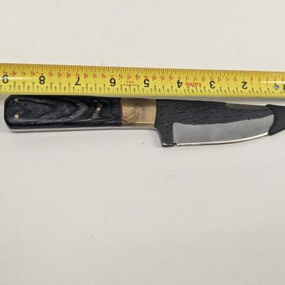 Fixed Blade Hunting Knife With Sheath