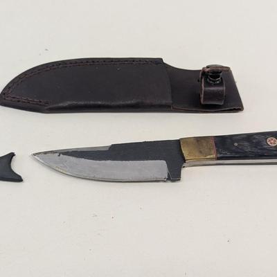 Fixed Blade Hunting Knife With Sheath