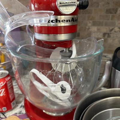 Kitchen Lot 9 - Kitchen Aid Mixer & more
