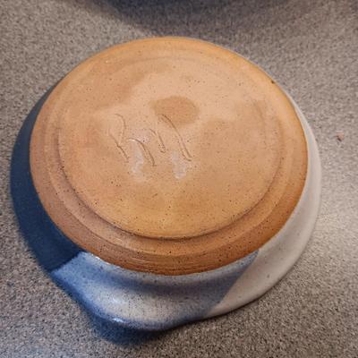 SIGNED TEA CUP, BOWL AND SMALLER SERVING DISH OR CANDLE HOLDER