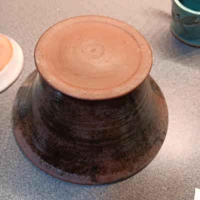 SIGNED TEA CUP, BOWL AND SMALLER SERVING DISH OR CANDLE HOLDER