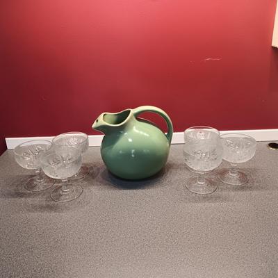 VINTAGE USA STONEWARE BALL PITCHER W/6 GLASS SHERBET CUPS