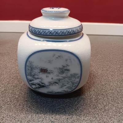 BLUE AND WHITE APPLE COOKIE JAR, GINGER JAR AND A CRUET
