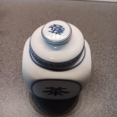 BLUE AND WHITE APPLE COOKIE JAR, GINGER JAR AND A CRUET