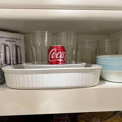 Kitchen lot 23 - Corning Ware, Corelle + French barware glasses