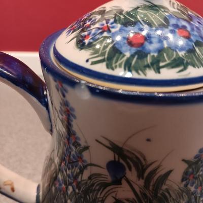 LORD NELSON POTTERY BUD VASE, KALICH TEAPOT AND CLAY VASE