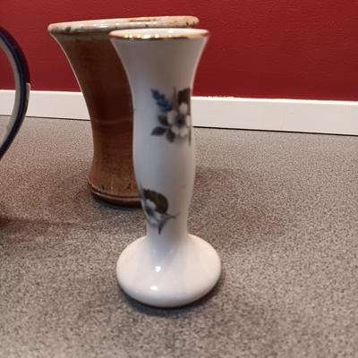 LORD NELSON POTTERY BUD VASE, KALICH TEAPOT AND CLAY VASE