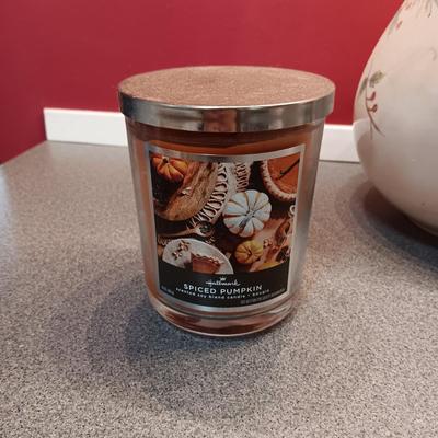 PINECONE PITCHER AND 2 JAR CANDLES