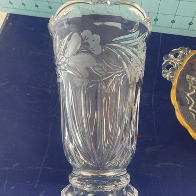 Vase and dish