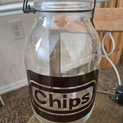 Chips jar