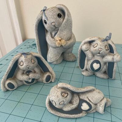 Vintage ceramic bunnies