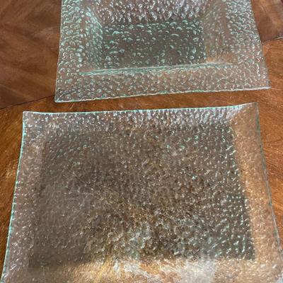 2 glass platters