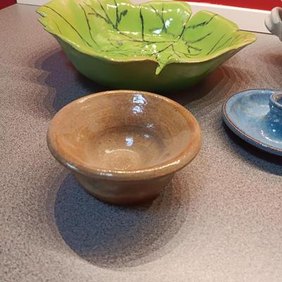 SIGNED CLAY SERVING PIECES