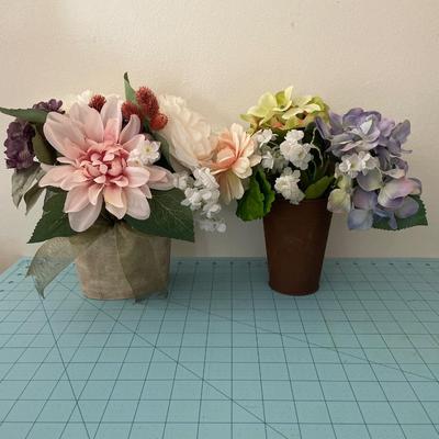 Sale Photo Thumbnail #583: Set of 4 sold flower arrangements