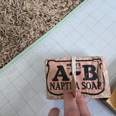 Vintage items lot