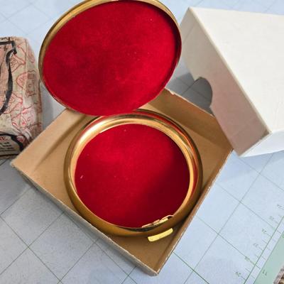 Vintage items lot