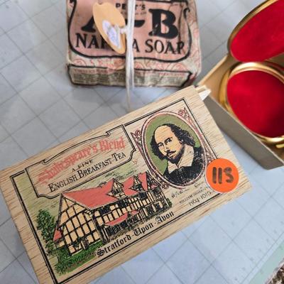 Vintage items lot