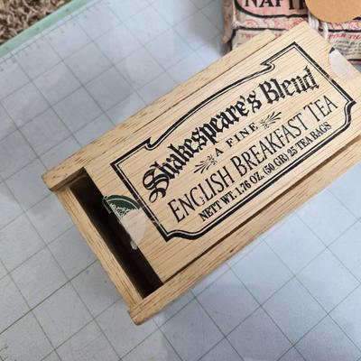 Vintage items lot