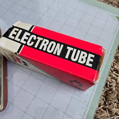Vintage items lot