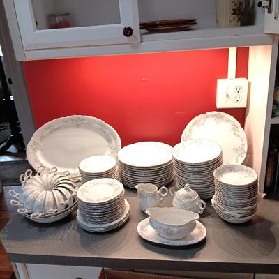 MIKASA FINE CHINA 12 PLACE SETTING