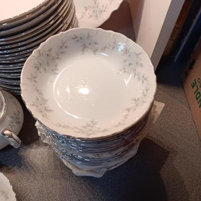 MIKASA FINE CHINA 12 PLACE SETTING