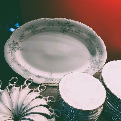 MIKASA FINE CHINA 12 PLACE SETTING