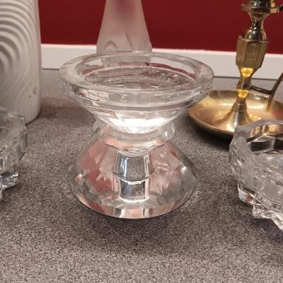 CANDLE HOLDERS AND VASES