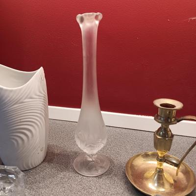 CANDLE HOLDERS AND VASES