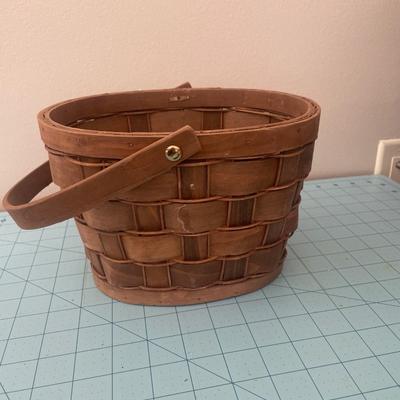 3 baskets