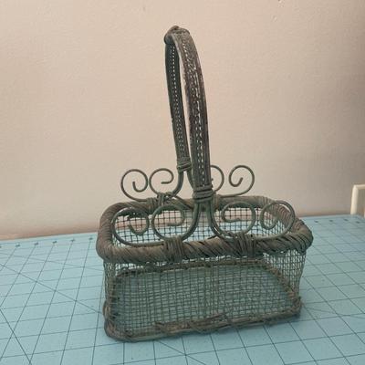 3 baskets