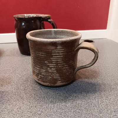 CLAY BEAN POT, MUGS AND A CLAY BIRD FEEDER