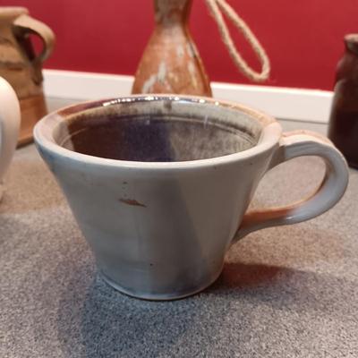 CLAY BEAN POT, MUGS AND A CLAY BIRD FEEDER