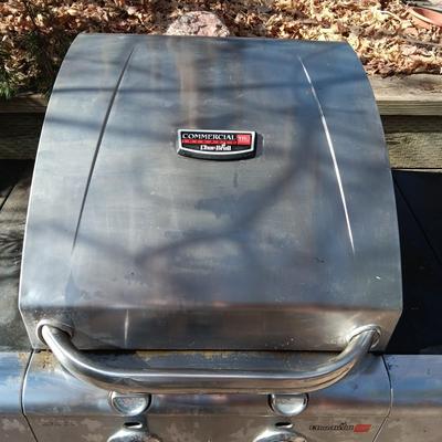 COMMERCIAL INFRARED CHAR-BROIL PROPANE GRILL WITH TANK