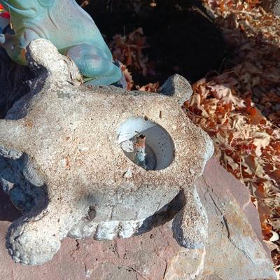 CONCRETE FOUNTAIN TURTLE AND PLASTIC FROG