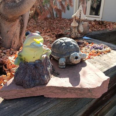 CONCRETE FOUNTAIN TURTLE AND PLASTIC FROG