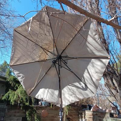 ADJUSTABLE TILT BUTTERFLY FREEDOM UMBRELLA
