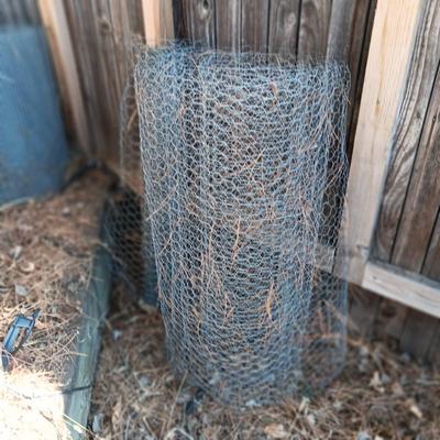 CHICKEN WIRE FENCING
