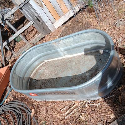 COUNTYLINE GALVANIZED TROUGH FOR ABOVE GROUND GARDEN